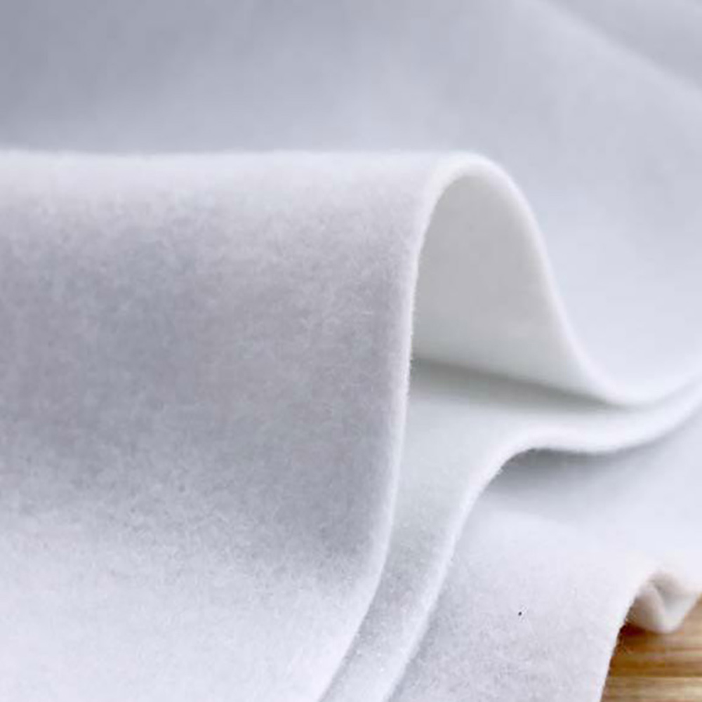 Interfacing Iron On - 39in X 19in dapat menghadap ke